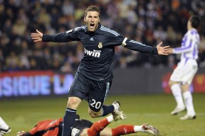 WTA年终总决赛：莱巴金娜胜斯维亚特克，莱巴金娜身高多少