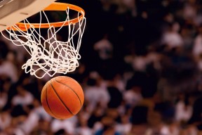 帕特森精准的传球和战术安排，助袋鼠队赢得关键比赛，帕特森nba