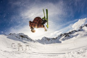 德甲逆袭奇迹：奇迹战编织壮丽篇章，奇迹德一费斩杀